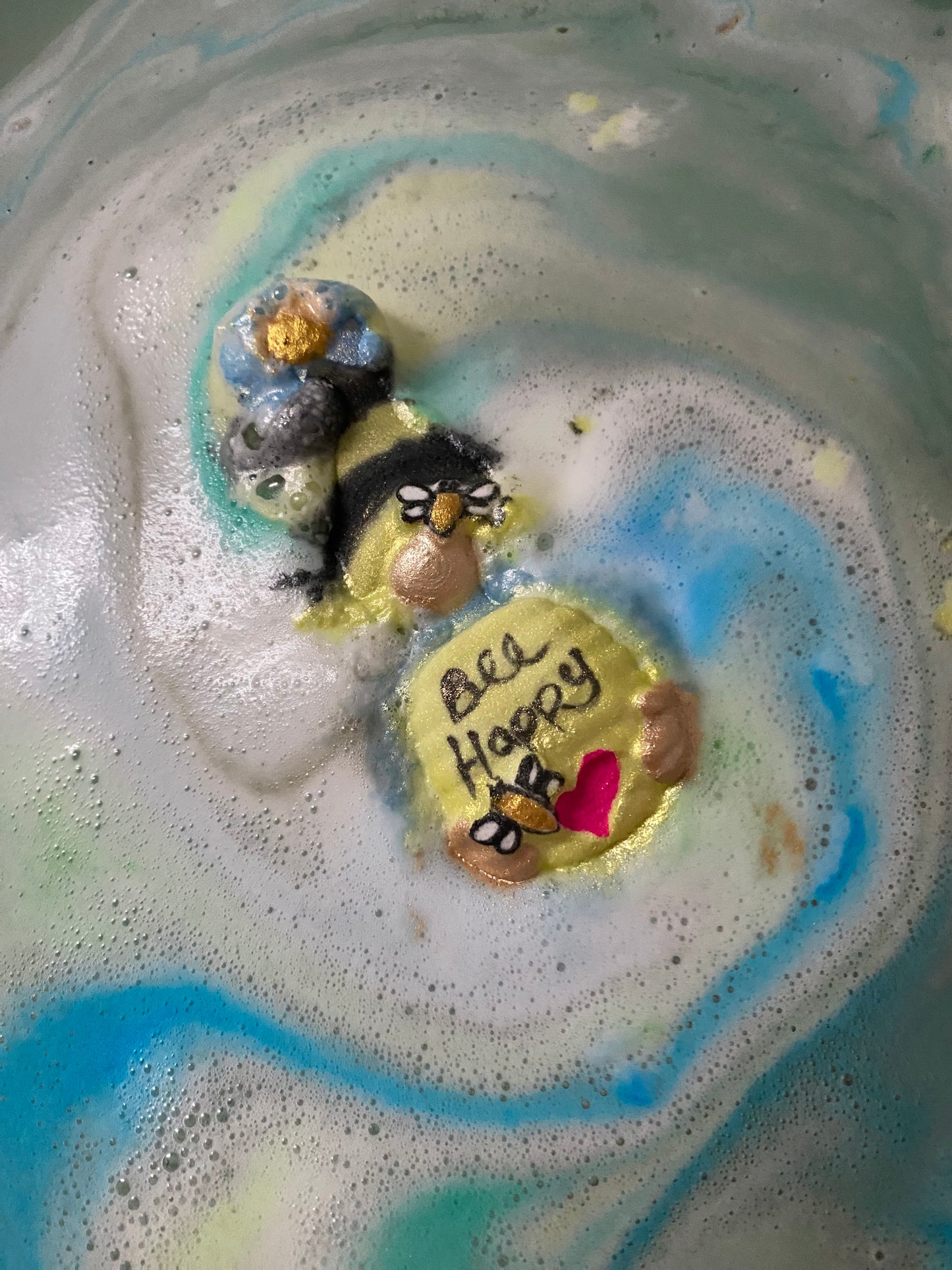 Bee Happy Gnome Bath Bomb