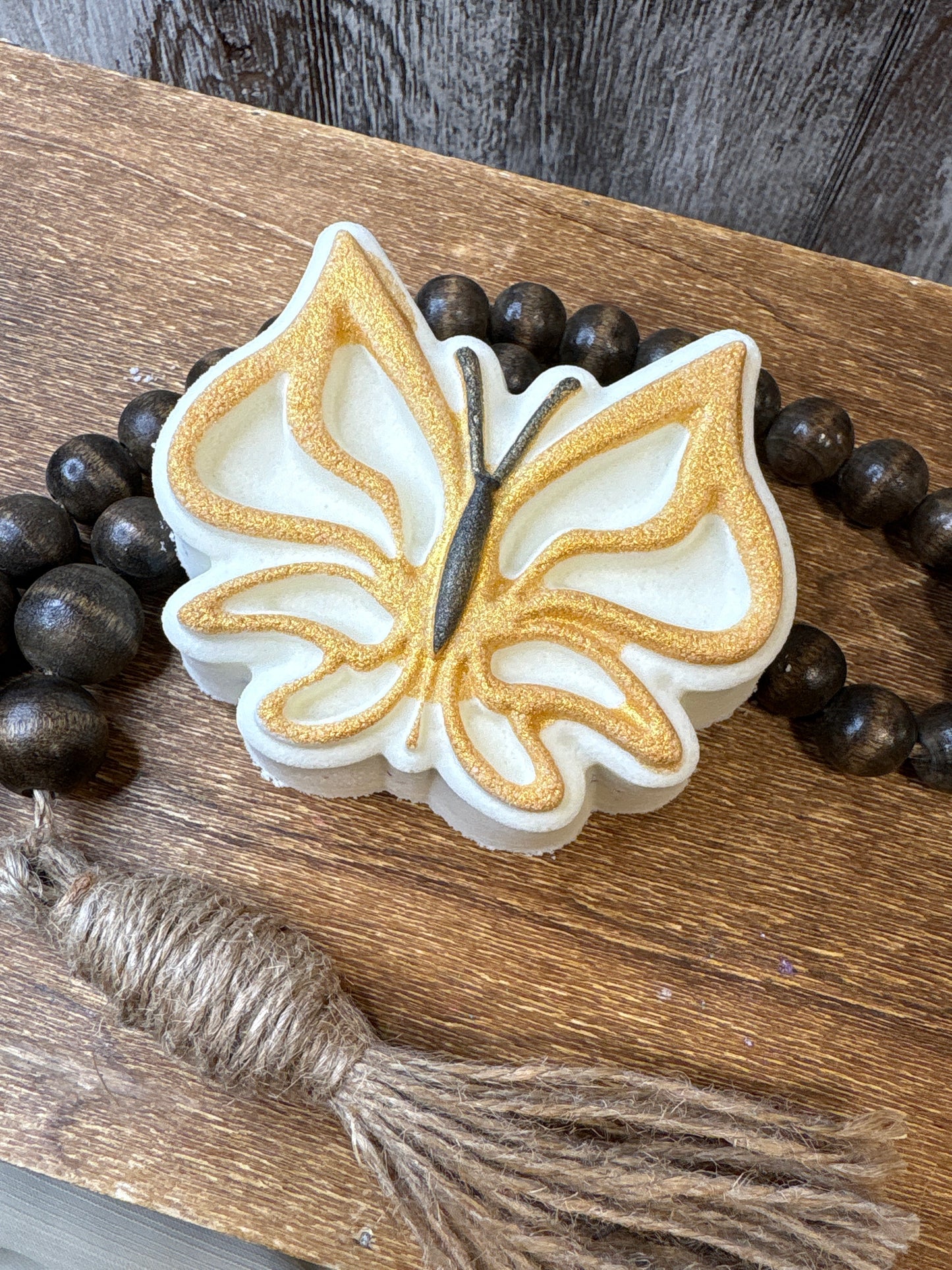 Gypsy Goddess Bath Bomb (surprise crystal)