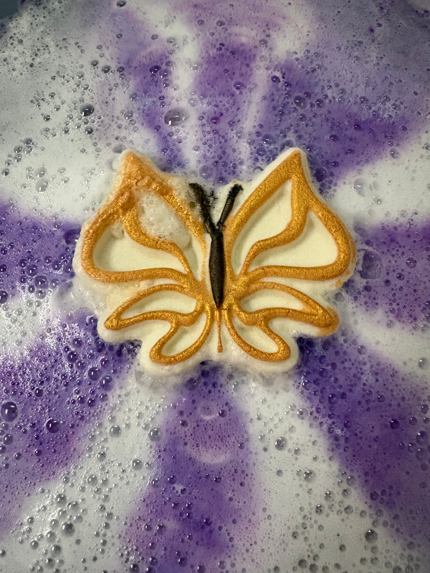 Gypsy Goddess Bath Bomb (surprise crystal)