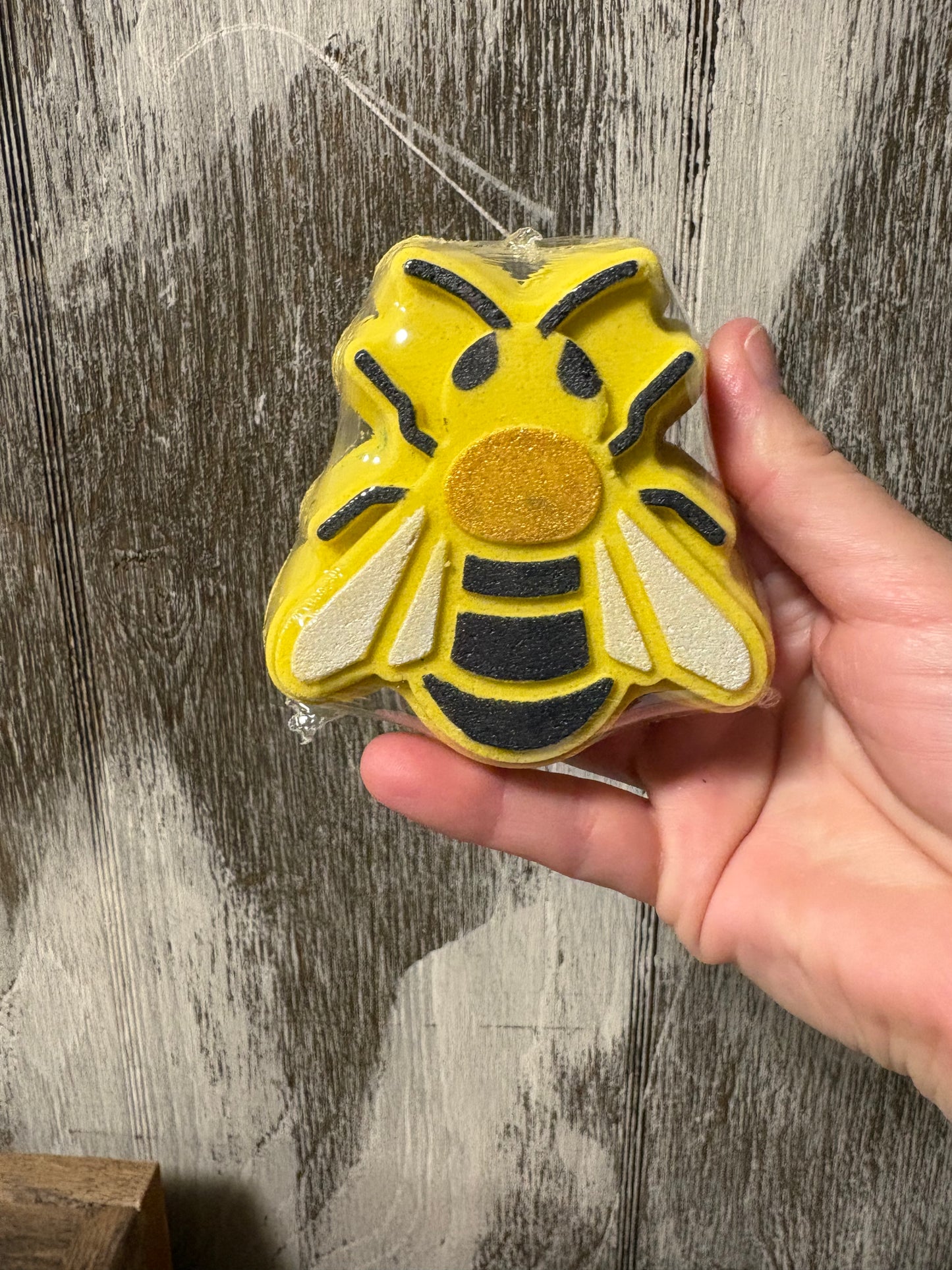 Bee Happy Bath Bomb with Toy