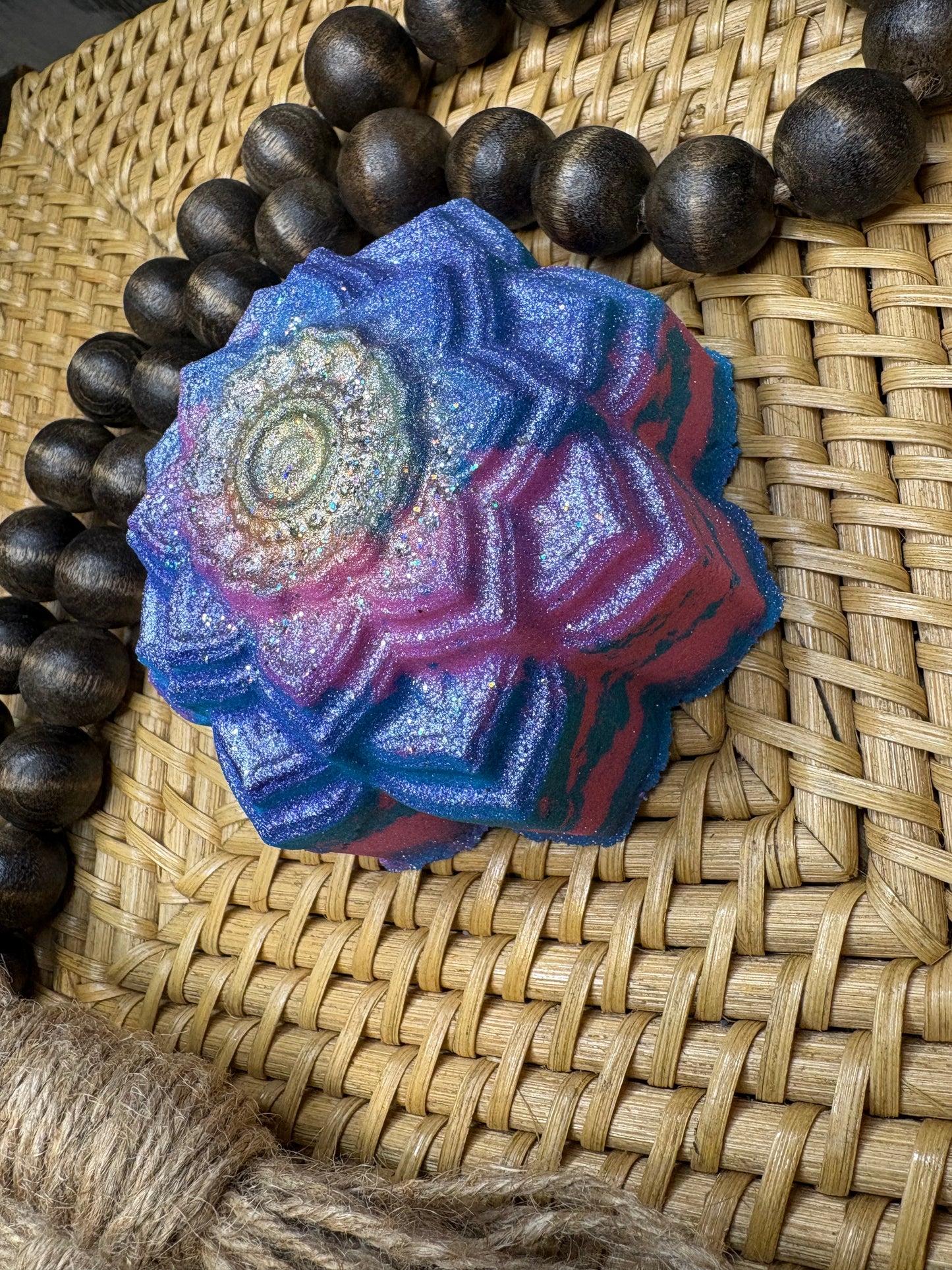 Mandala Bath Bomb (Tigers Eye Stone Inside)