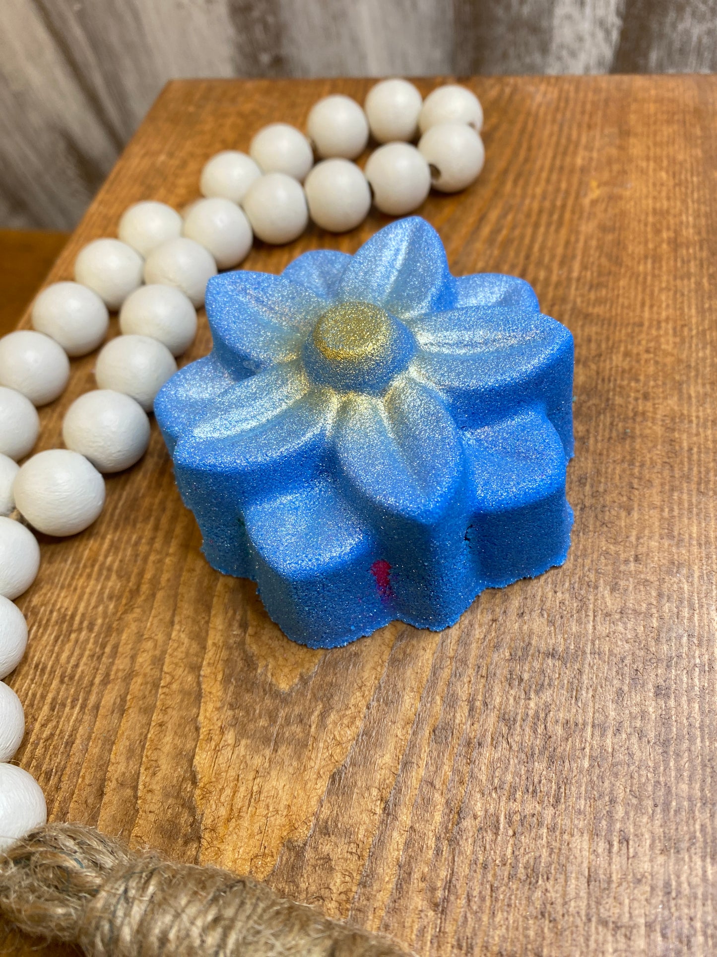 Pushing up Daisies Bath Bomb