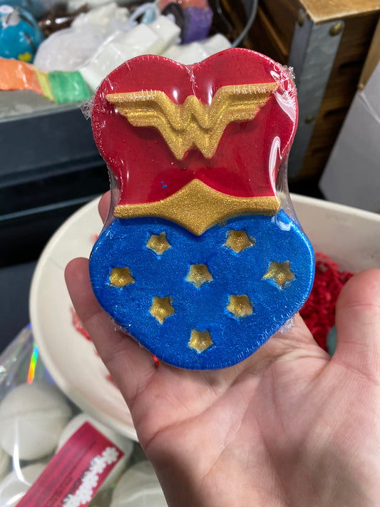 Woman of Wonder Bath Bomb(preorder)