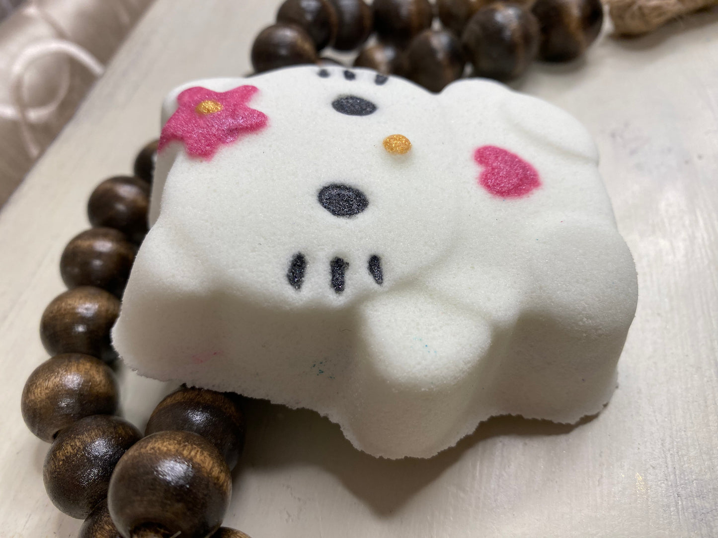 Kitty Hello Bath Bomb