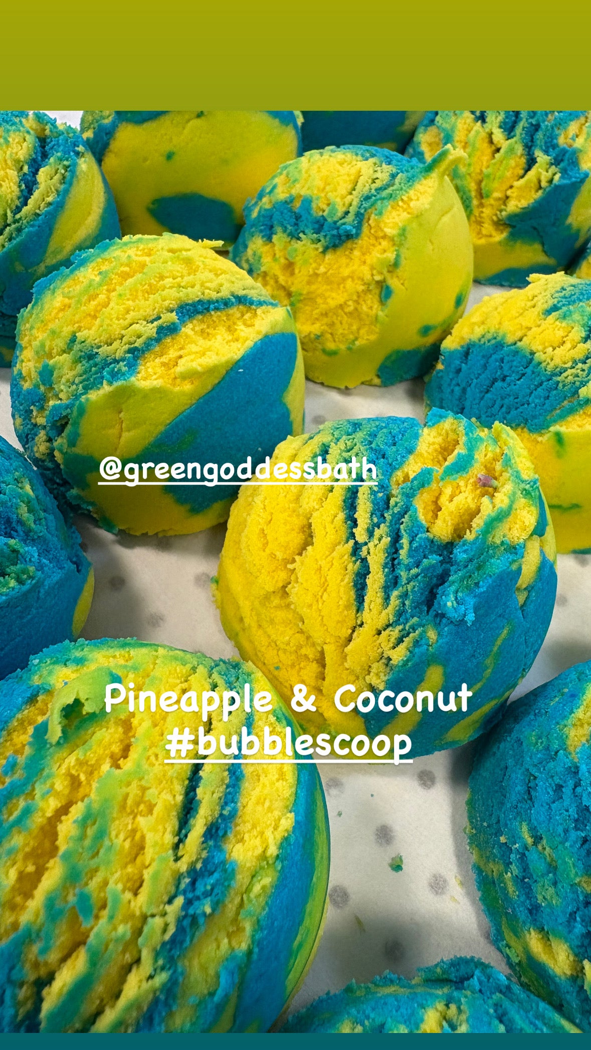 Pineapple & Coconut Bubble Scoop