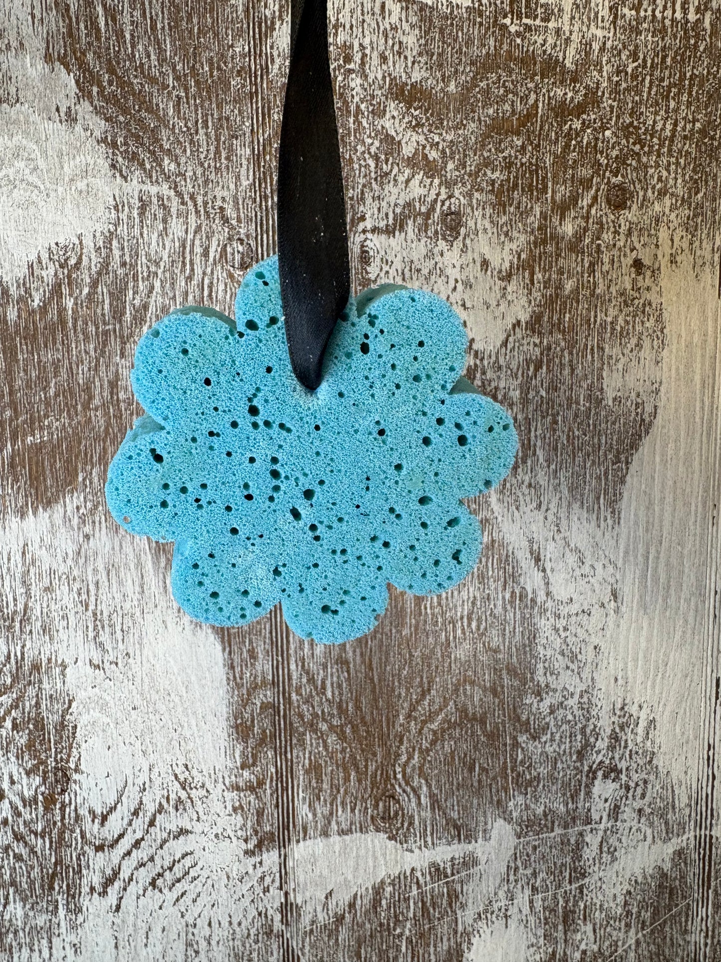 Flower Soapy Sponge - Black Raspberry Vanilla