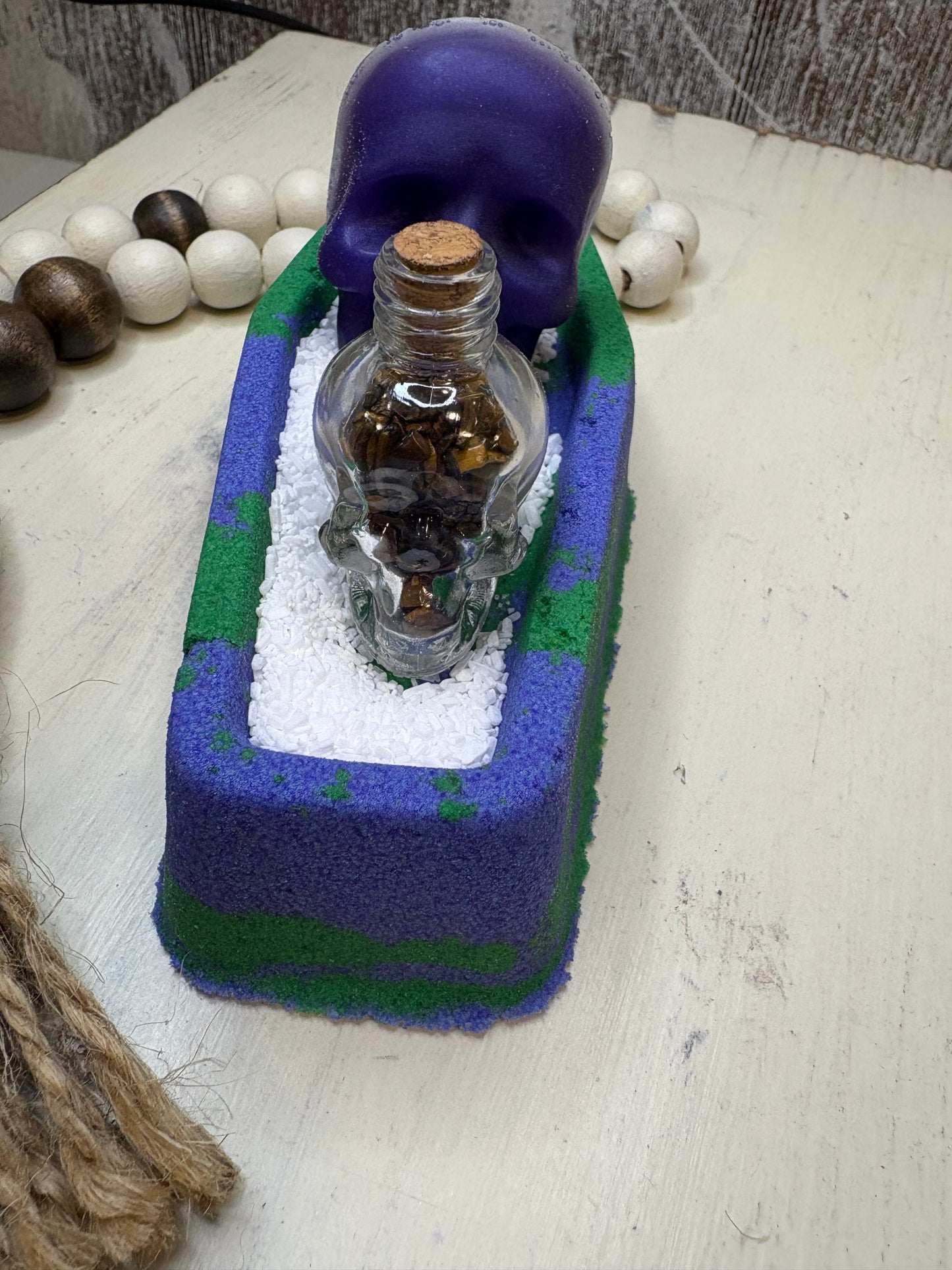 In the Dirt Bath Bomb with Epsom Salt\Skull Soap\Crystals