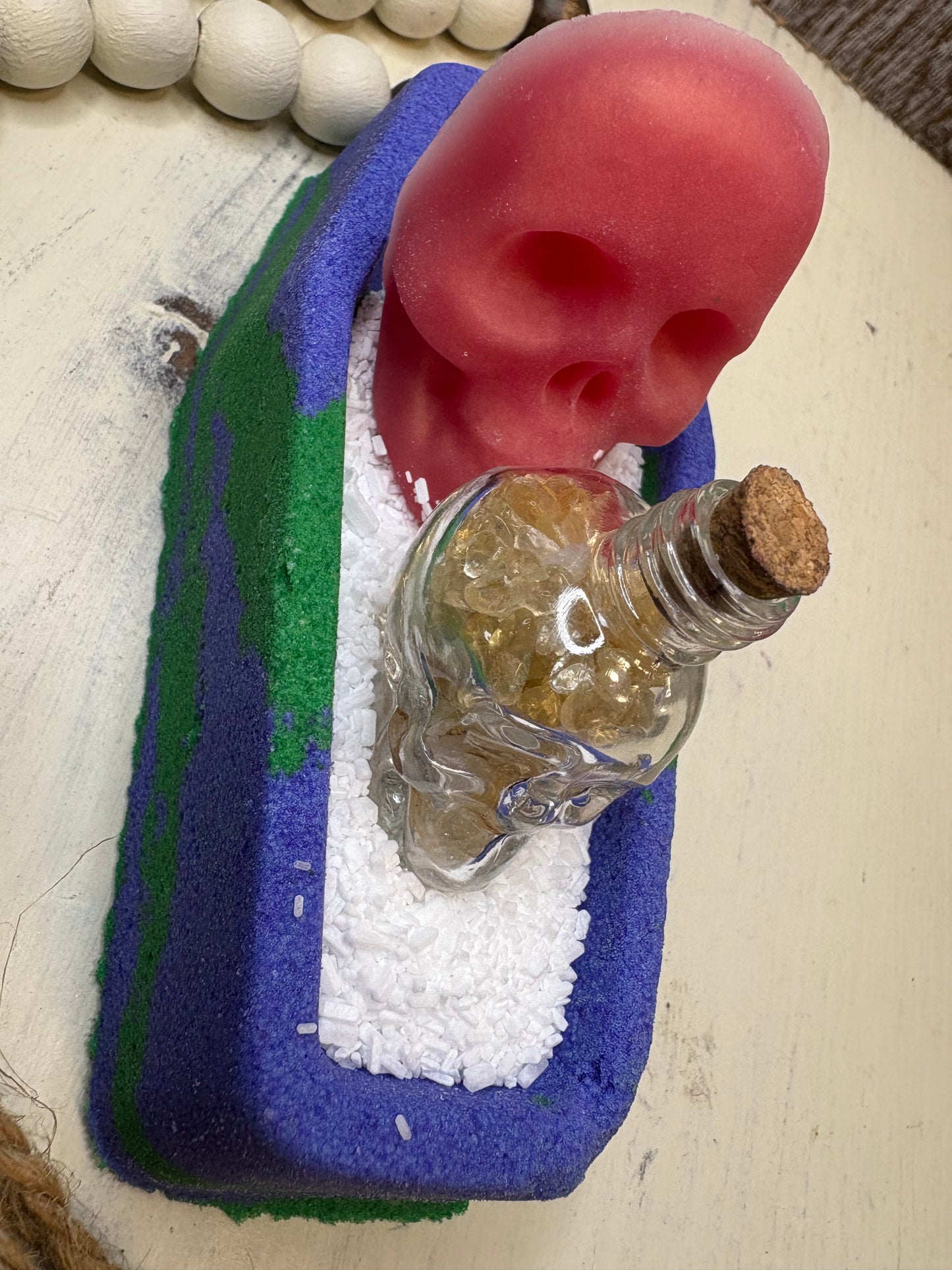 In the Dirt Bath Bomb with Epsom Salt\Skull Soap\Crystals