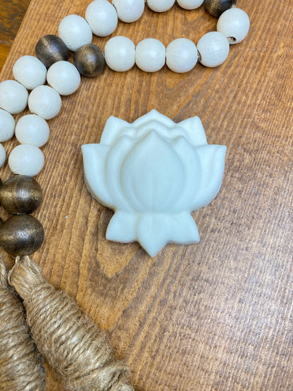 White Goddess Lotus Bath Bomb